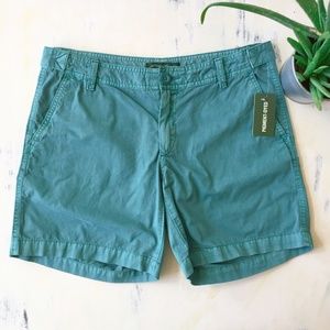 Eddie Bauer 100% Cotton Green Dyed Shorts R